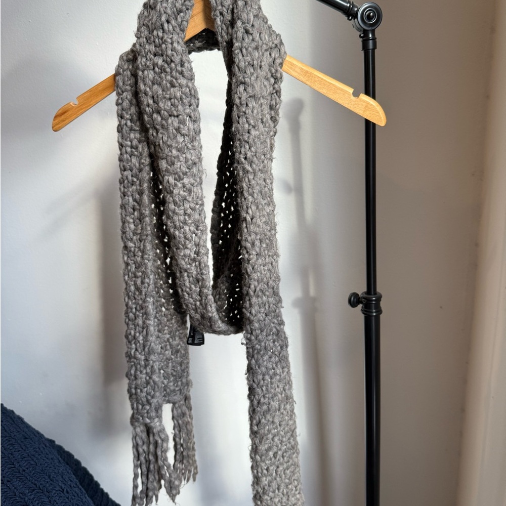 Cozy Gray Knit Scarf